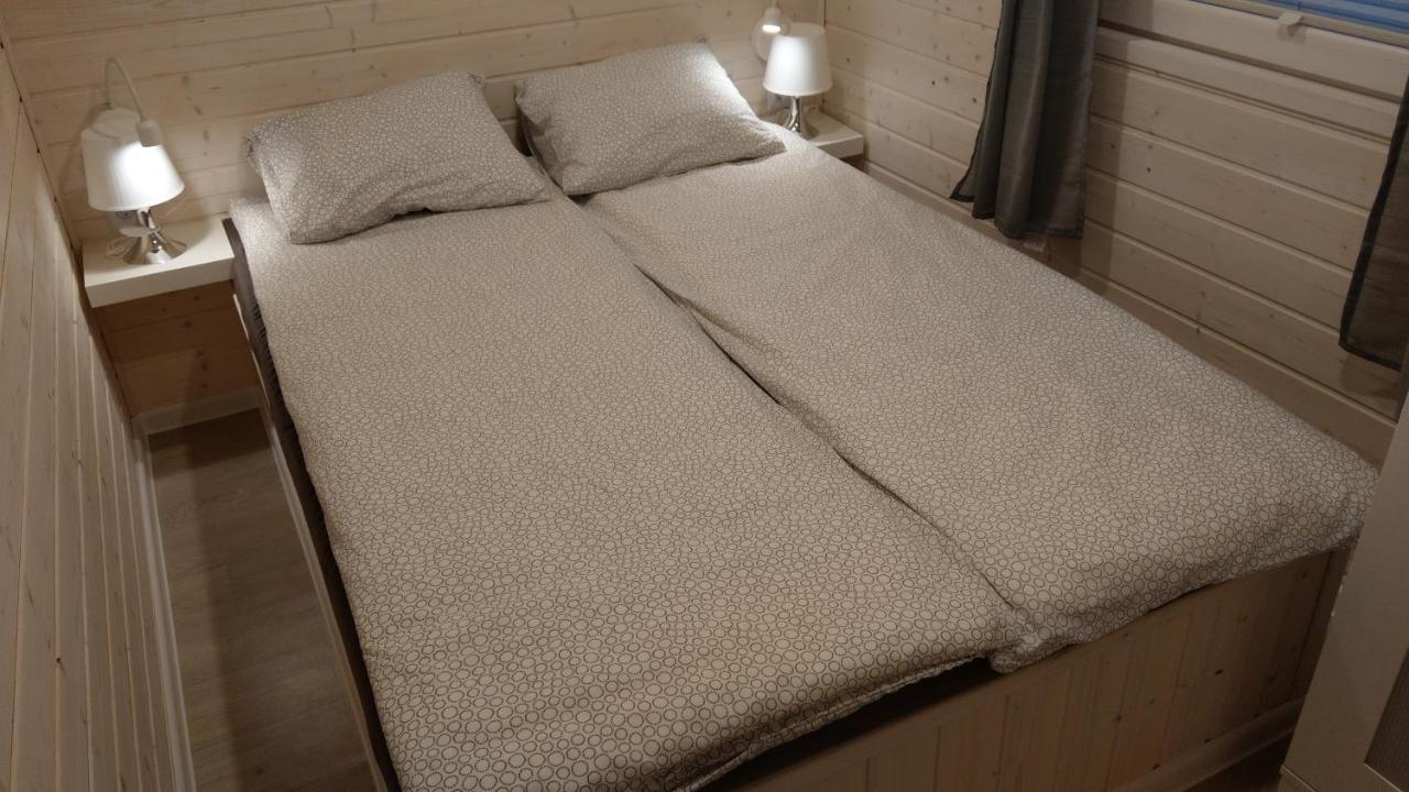 Kamien Baltyku Domki Debina  Buitenkant foto